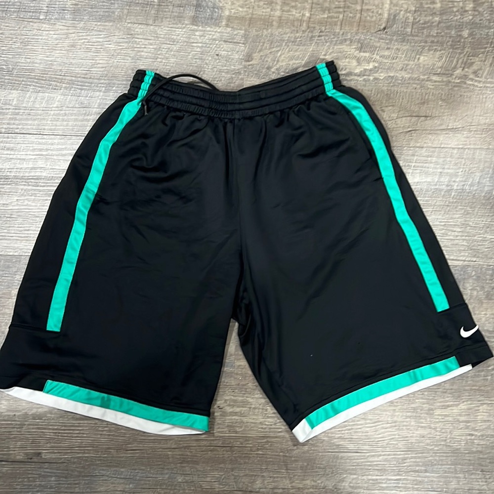 Nike short